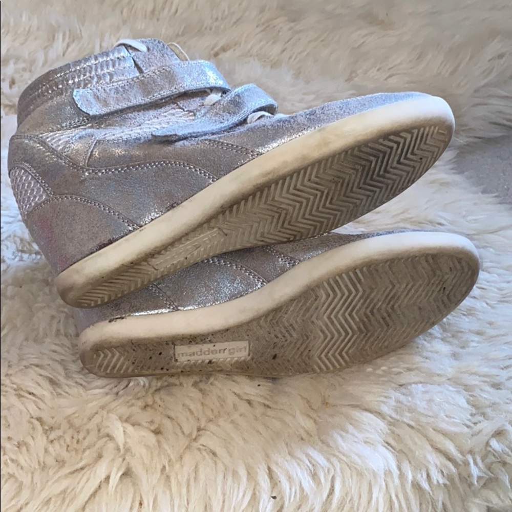Madden Girl Hickorry Wedge Shoes - Picture 7 of 7